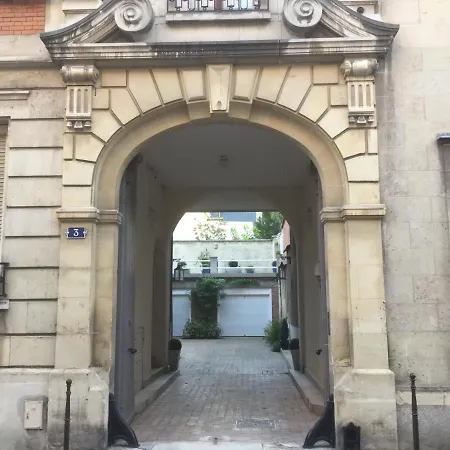 Le Clos Des Roys 3*
